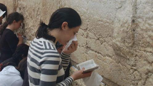 娱乐吃瓜君恋情顶流,顶流明星恋情曝光，揭秘娱乐圈甜蜜瞬间  第1张